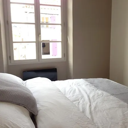 Le 52 Apartment *